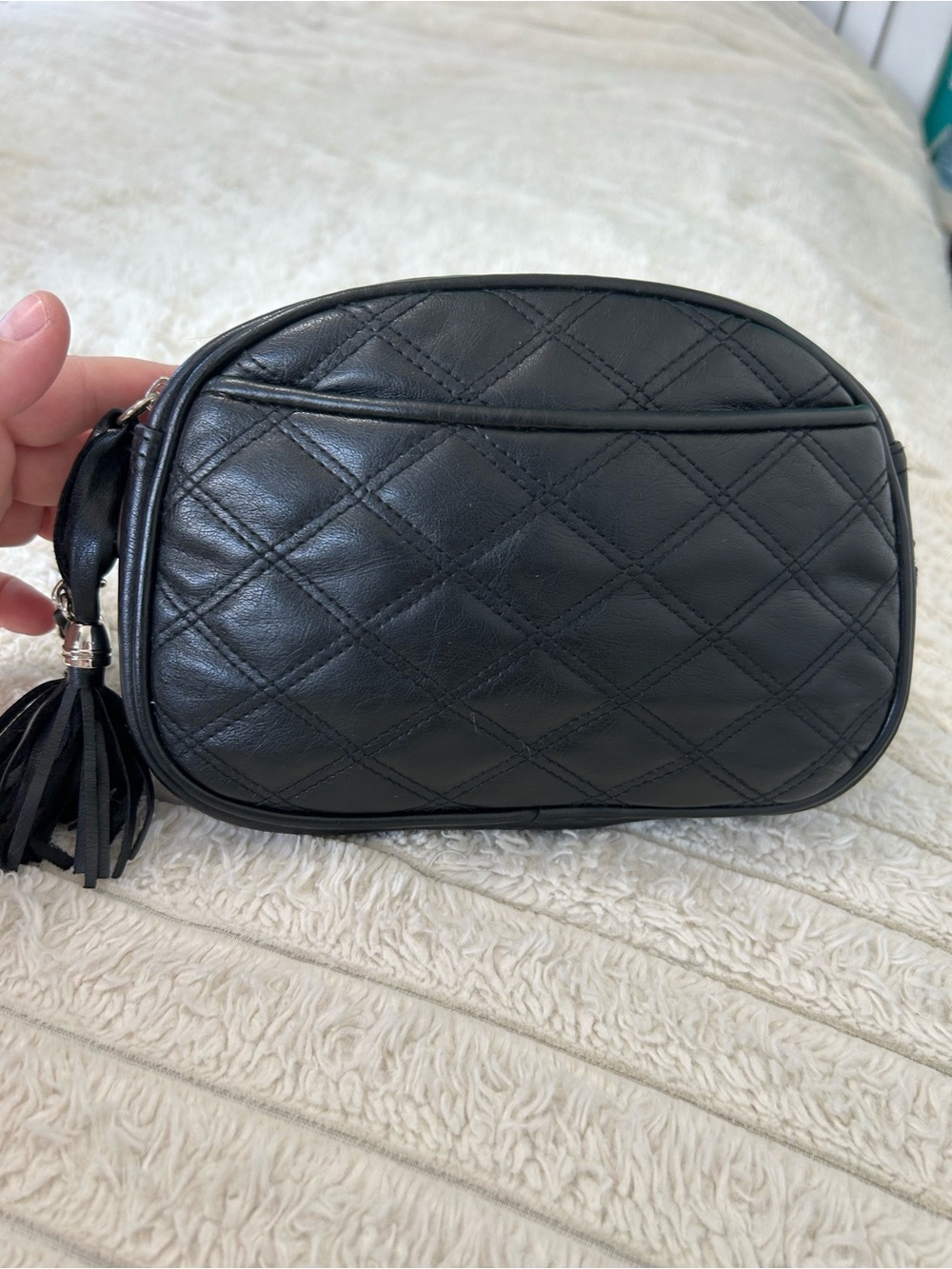 Remo Crossbody Bag with Chain Strap - Picture 4 of 10